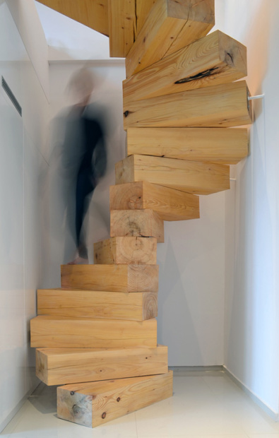 spiral-staircase-made-from-chunky-wooden-blocks-by-qc-1386534090g4nk8